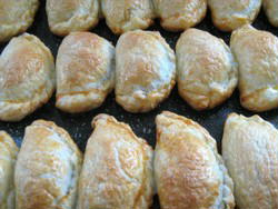 empanadas de lengua