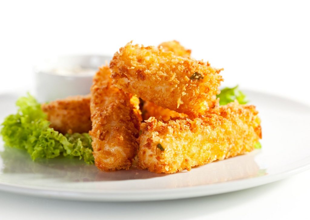 Miniaturas de queso fritas para copetín