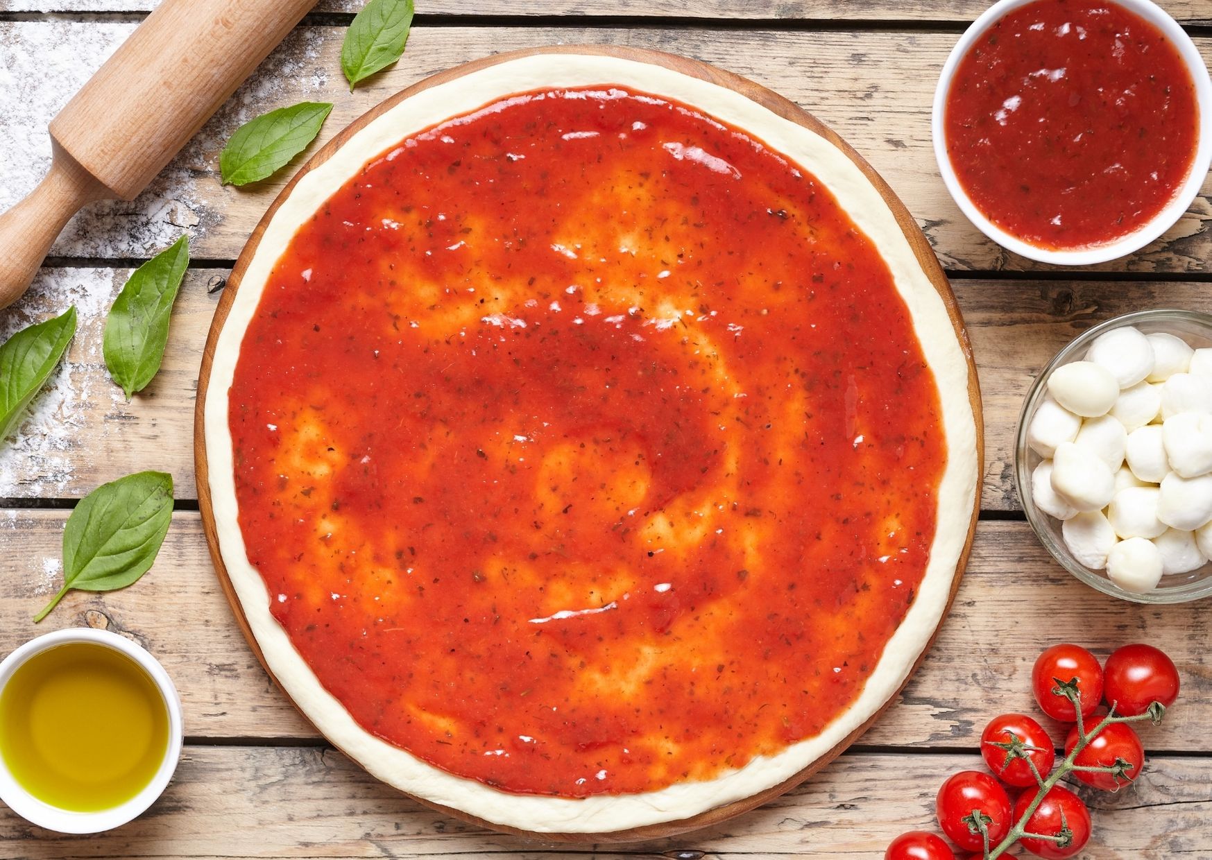 Pizza con una salsa rápida y fresca